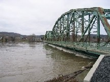 Photograph of the water level at International Bridge