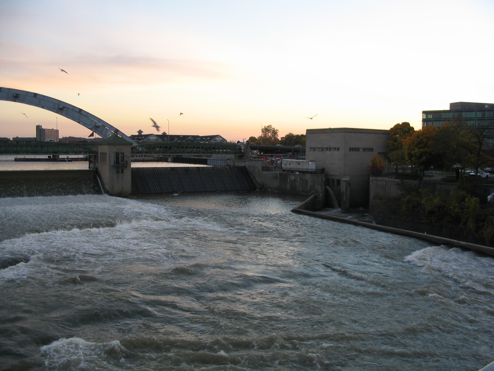 Photograph of the Genesee River at Rochester, NY (RHRN6)