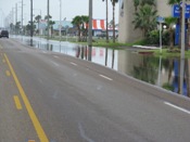 Right lane flooded, southbound Padre Blvd, SPI (click to enlarge)