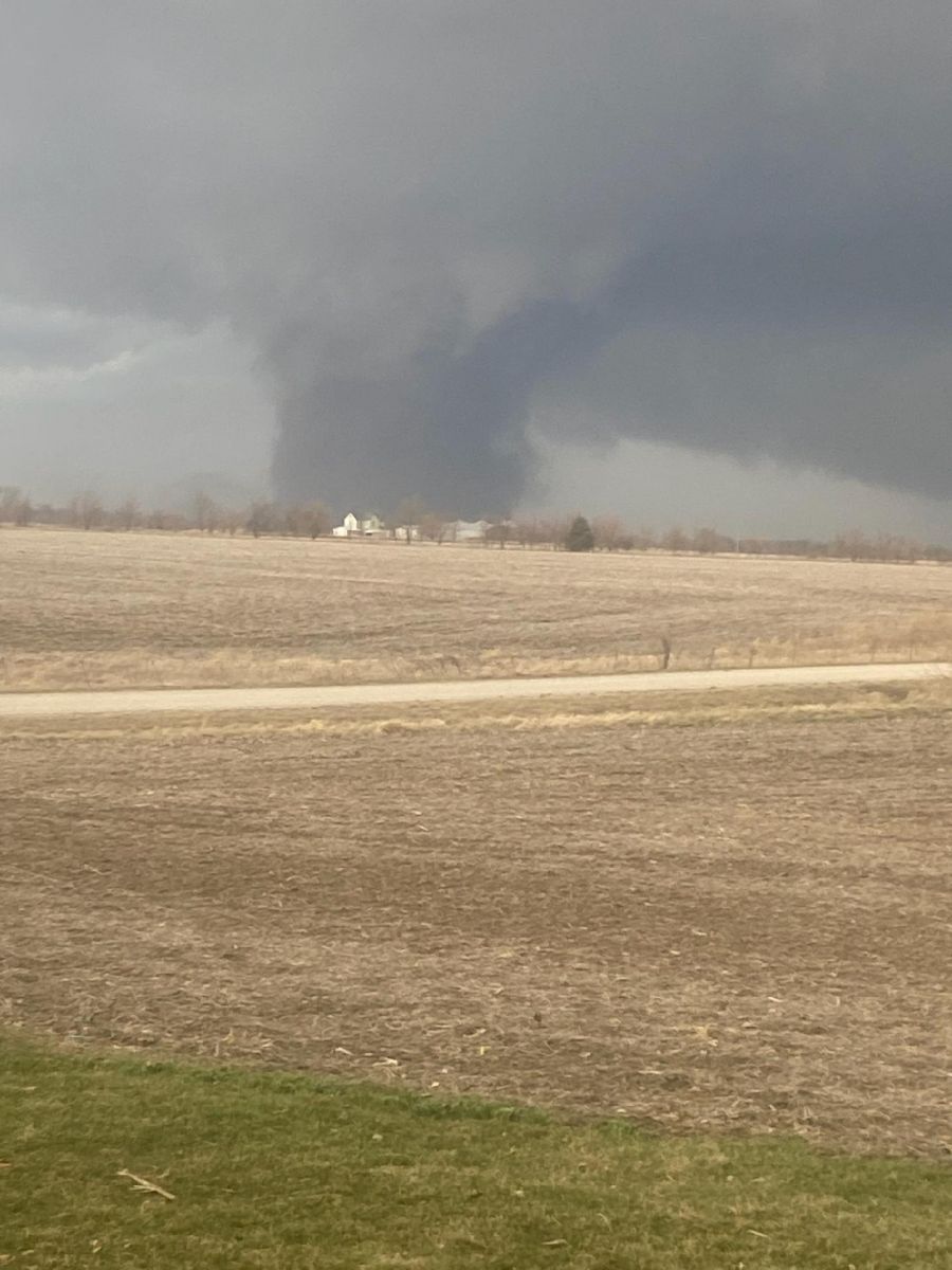 Photo of tornado in northeast Wapello County. 