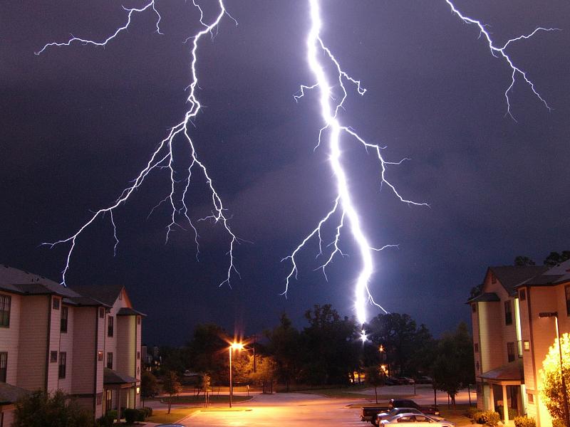Image of lighting strike by Rich Otto - NOAA Image