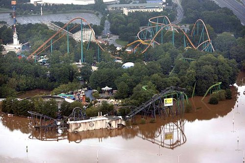 [ Flooding at Six Flags during September 2009 Floods  ]