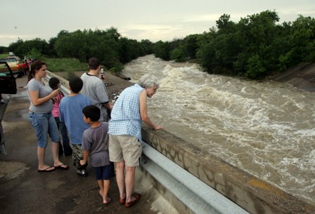 Picture of Haltom City Flooding on the 18th of June, 2007