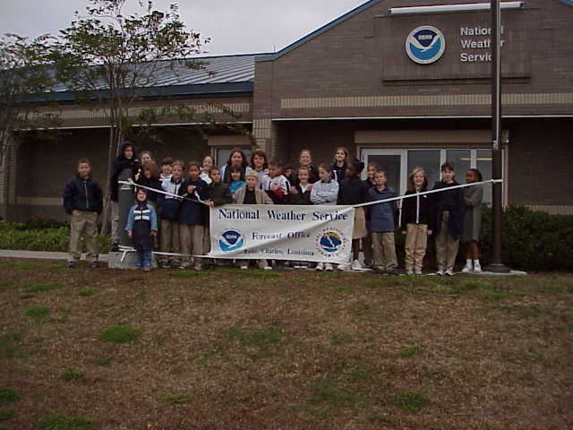 Maplewood Elementary 4th graders (11/13/00) image