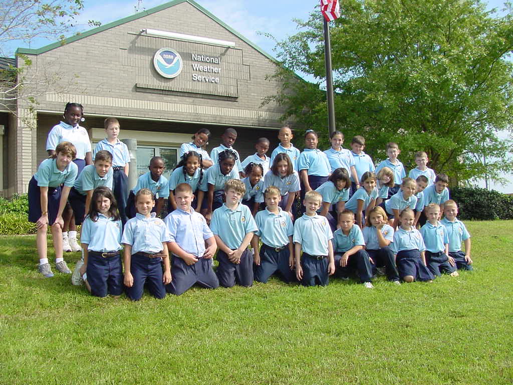 Plaucheville Elementary 4th Grade Students (9/24/03) image