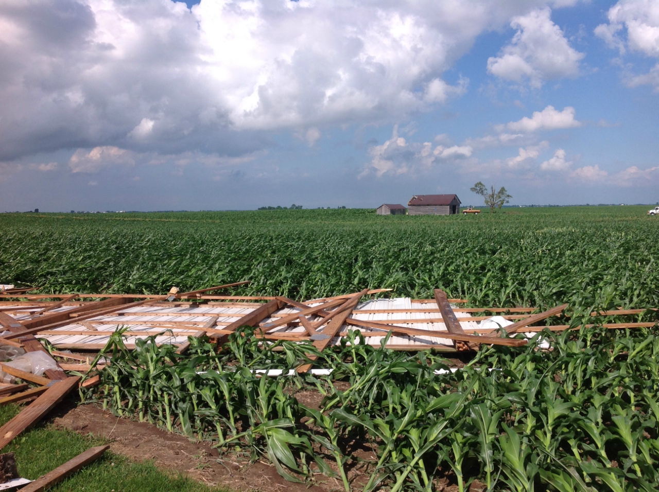 Photo showing damage from the Earlville tornado