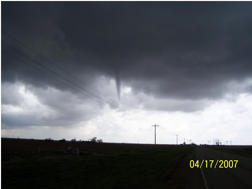 Picture of a funnel cloud