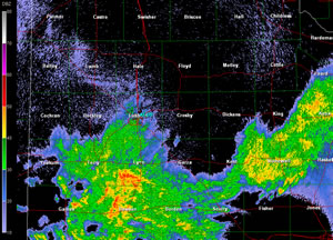 Lubbock radar reflectivity image captured at 12:57 am on 17 September 2010. Click on the image for a larger view.