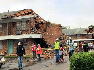 The same tornado ripped another wall apart on a different apartment building on 05/08/2019.