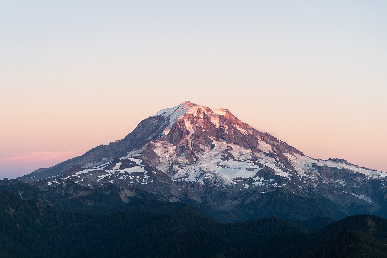 An image of Mountain Rainier