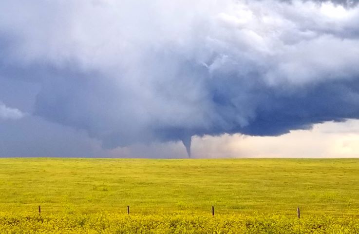 Brandon Bailey photo #1 of tornado southwest of Dewey